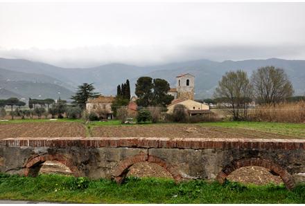 Église de Santa Giulia - Caprona (Pise) - paysage